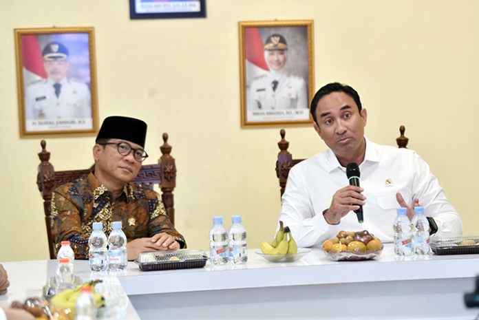Menteri Desa dan Pembangunan Daerah Tertinggal (Mendes PDT) Yandri Susanto vape