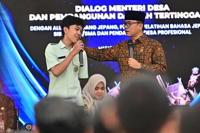 ComfyUI-upscaled_00031_ Menteri Desa dan Pembangunan Daerah Tertinggal, Yandri Susanto desa ntb jepang
